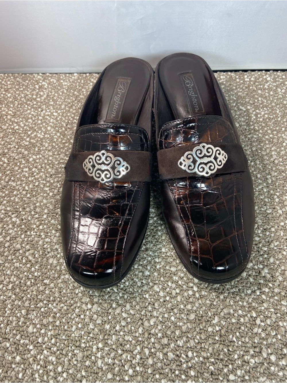 Brighton Women’s Avery Brown ,Embossed Leather Slip On Loafers Mules Size 8.5.